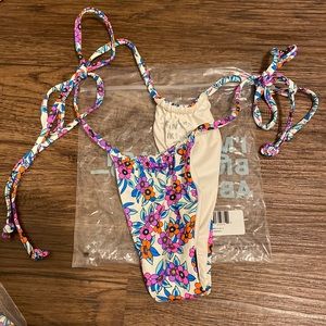 frankie’s bikinis tia bottom size small flower farm